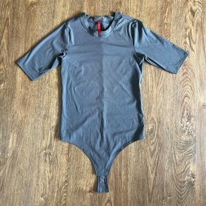 SPANX Small Gray/Mauve Women’s Ribbed Fitted Short Sleeve One Piece